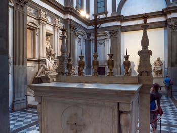 Michelangelo, Altar, New Sacristy Medicis in Florence